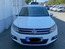 Weiß Gebraucht 2016 VW Tiguan LOUNGE SUV | 18.500 € (Fairer Preis)