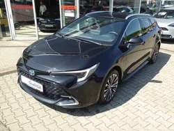 Black mica Gebraucht 2023 Toyota Corolla Team Kombi | 27.990 € (Fairer Preis)