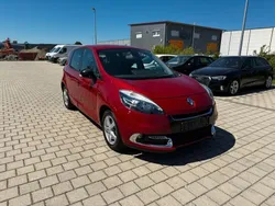 Rot Gebraucht 2012 Renault Scénic III Bose Edition Van / Kleinbus | 4.990 € (Guter Preis)