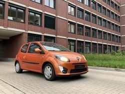 Orange Gebraucht 2009 Renault Twingo Kleinwagen | 2.200 € (Fairer Preis)