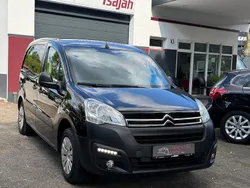 Schwarz Gebraucht 2017 Citroën Berlingo Business Class Van / Kleinbus | 6.990 €