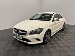 Weiß Gebraucht 2017 Mercedes CLA220 Limousine | 18.490 € (Fairer Preis)