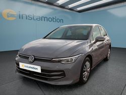Silber Gebraucht 2024 VW Golf VIII Kleinwagen | 29.749 € (Fairer Preis)