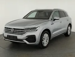 Antimonsilber metallic Gebraucht 2022 VW Touareg Elegance SUV | 53.995 € (Superpreis)