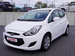 Weiß Gebraucht 2015 Hyundai ix20 Edition Van / Kleinbus | 9.990 € (Teuer)