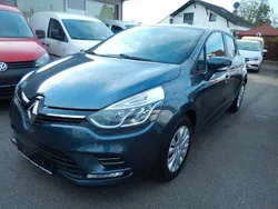 Grau Gebraucht 2017 Renault Clio IV Abholung | 7.999 € (Fairer Preis)