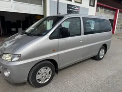 Grau Gebraucht 2004 Hyundai H-1 Van / Kleinbus | 2.499 € (Guter Preis)