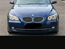 Blau Gebraucht 2009 BMW 530 Kombi | 9.750 € (Teuer)
