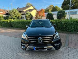 Schwarz Gebraucht 2013 Mercedes ML350 SUV | 18.500 € (Etwas zu teuer)