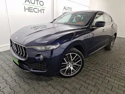 Blu passione (metallic) Gebraucht 2019 Maserati Levante SUV | 33.900 € (Superpreis)