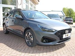 Grau Neu 2024 Hyundai i30 Style Limousine | 23.490 € (Etwas zu teuer)