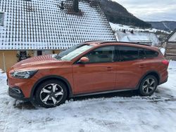 Orange Gebraucht 2019 Ford Focus Active Kombi | 15.900 € (Fairer Preis)