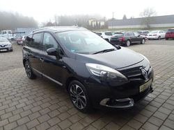 Schwarz Gebraucht 2014 Renault Scénic III Bose Edition Van / Kleinbus | 6.990 € (Teuer)