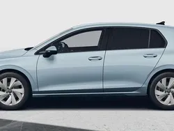 Crystal ice blue metallic Neu 2025 VW Golf VIII R Limousine | 30.758 € (Superpreis)