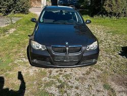 Grau Gebraucht 2008 BMW 318 Kombi | 3.750 € (Guter Preis)