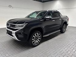 Schwarz (midnight black metallic (metallic) Gebraucht 2023 VW Amarok Abholung | 48.980 € (Guter Preis)