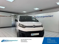Weiß Gebraucht 2017 Citroën Jumpy Profi Van / Kleinbus | 6.688 € (Etwas zu teuer)
