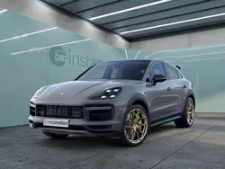 Grau Gebraucht 2022 Porsche Cayenne Turbo GT SUV | 146.000 € (Fairer Preis)