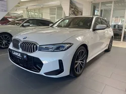 Alpinweiss iii Gebraucht 2023 BMW 320 M Sport Kombi | 37.990 € (Fairer Preis)