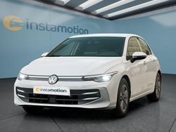 Weiß Gebraucht 2024 VW Golf VIII Kleinwagen | 31.699 € (Teuer)
