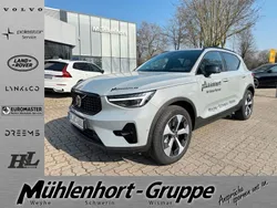 Grau Gebraucht 2025 Volvo XC40 Plus SUV | 42.490 € (Fairer Preis)