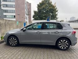 Grau Gebraucht 2022 VW Golf VIII Active Limousine | 20.900 € (Superpreis)