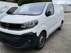 Kaolin weiß Gebraucht 2024 Opel Vivaro S Van | 28.990 € (Superpreis)
