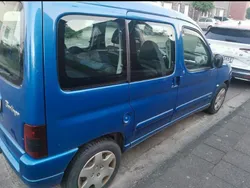 Blau Gebraucht 2006 Citroën Berlingo Van / Kleinbus | 3.500 €