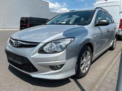 Silber Gebraucht 2012 Hyundai i30 Edition Kombi | 3.800 € (Superpreis)