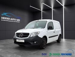 Weiß Gebraucht 2016 Mercedes Citan 112 Van / Kleinbus | 11.999 € (Fairer Preis)
