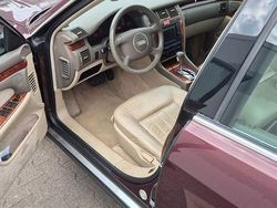Rot Gebraucht 2000 Audi A8 Limousine | 10.800 €