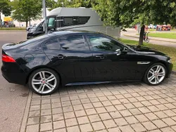 Schwarz Gebraucht 2016 Jaguar XE R-Sport Limousine | 16.499 € (Fairer Preis)