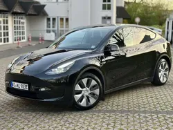 Schwarz Gebraucht 2023 Tesla Model Y SUV | 32.999 € (Fairer Preis)