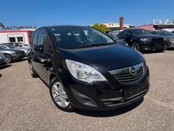 Schwarz Gebraucht 2010 Opel Meriva Design Edition Van / Kleinbus | 3.990 € (Fairer Preis)