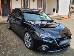 Schwarz Gebraucht 2016 Mazda 3 Sports-Line Limousine | 10.700 € (Fairer Preis)