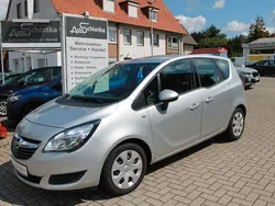 Silber Gebraucht 2017 Opel Meriva Edition Van / Kleinbus | 10.399 € (Etwas zu teuer)