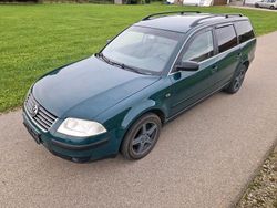 Grün Gebraucht 2003 VW Passat Kombi | 880 € (Superpreis)