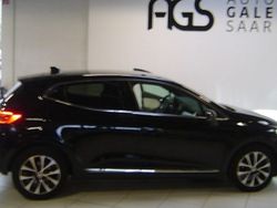 Perlmutschwarz (schwarz) Gebraucht 2022 Renault Clio V Techno Limousine | 15.490 € (Fairer Preis)