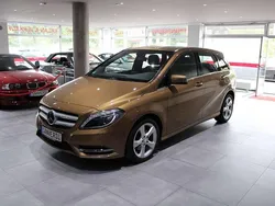 Canyonbeige Gebraucht 2012 Mercedes B180 Sport Van / Kleinbus | 11.990 € (Guter Preis)