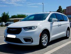 Weiß Gebraucht 2021 Chrysler Pacifica Touring SUV | 26.900 € (Fairer Preis)