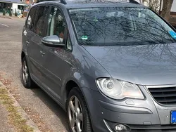 Gebraucht 2010 VW Touran Van / Kleinbus | 8.000 € (Etwas zu teuer)