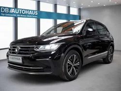 Schwarz Gebraucht 2023 VW Tiguan Active SUV | 26.960 € (Fairer Preis)