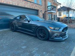 Grau Gebraucht 2017 Ford Mustang GT | 49.000 €