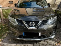 Grün Gebraucht 2015 Nissan X-Trail 360º SUV | 18.400 € (Etwas zu teuer)