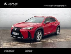 Solid red Gebraucht 2024 Lexus UX 300h Sport Design Packet SUV | 37.960 € (Superpreis)
