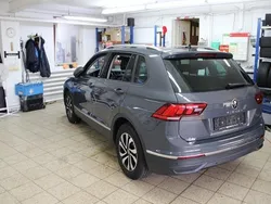Grau Gebraucht 2021 VW Tiguan Active SUV | 27.480 € (Superpreis)
