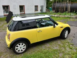 Gelb Gebraucht 2003 Mini Cooper Kleinwagen | 1.700 € (Fairer Preis)