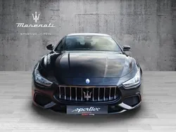 Blau Gebraucht 2018 Maserati Ghibli Coupé | 55.111 €