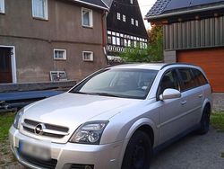 Silber Gebraucht 2005 Opel Vectra Kombi | 2.700 € (Teuer)