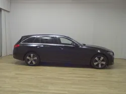 Schwarz Gebraucht 2022 Mercedes C220 Avantgarde Kombi | 25.980 € (Superpreis)